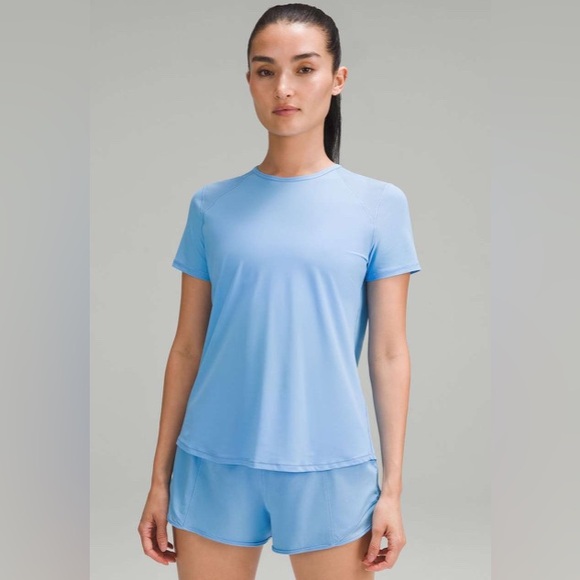 lululemon athletica Tops - lululemon athletica Sculpt short Sleeve Tee with Pleats size 4 NWOT